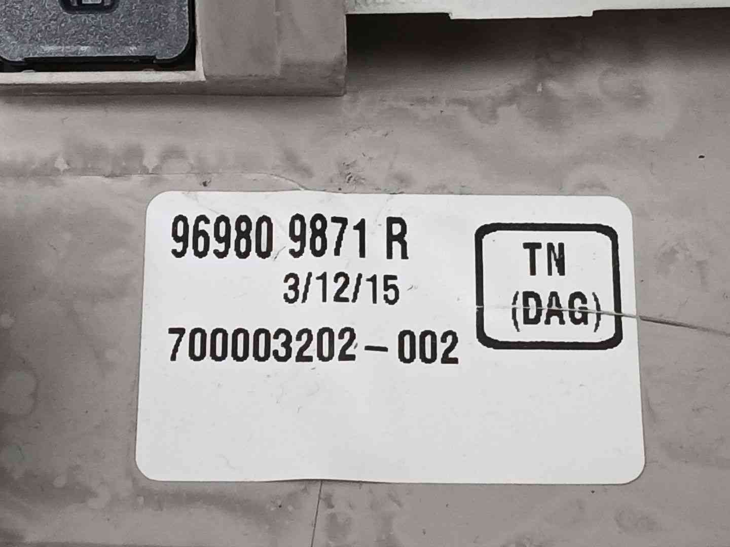 LUZ INTERIOR RENAULT KADJAR (HA_, HL_) 969809871R / 264307381R 969809871R264307381R - Vista 3