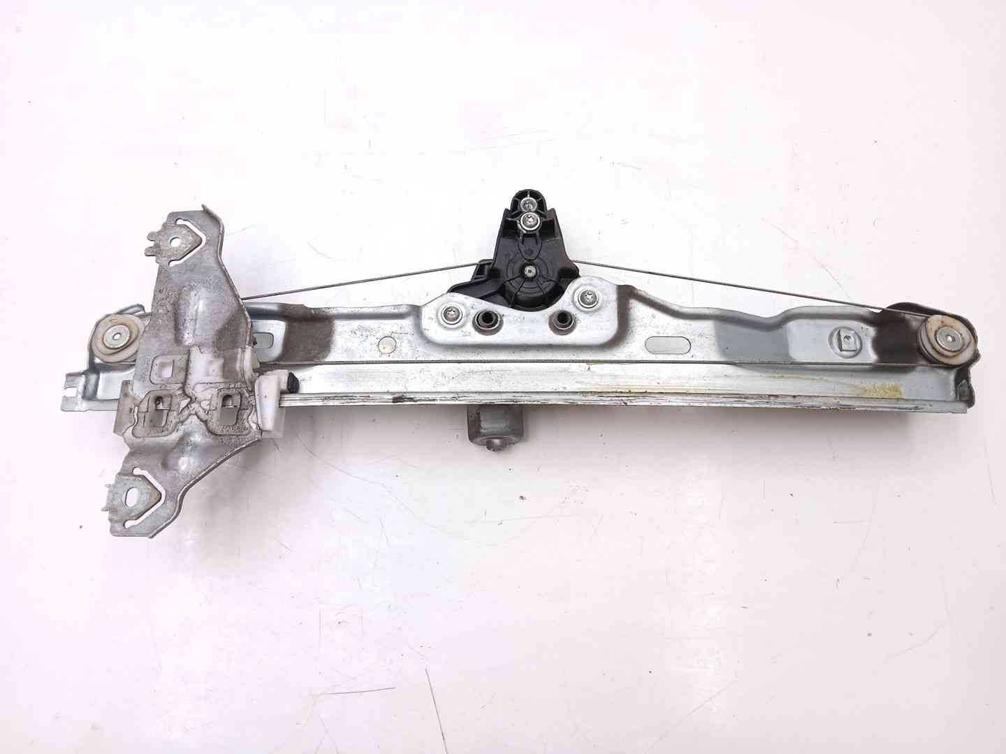 ELEVALUNAS TRASERO DERECHO RENAULT KADJAR (HA_, HL_) 827004EA0A 827004EA0A