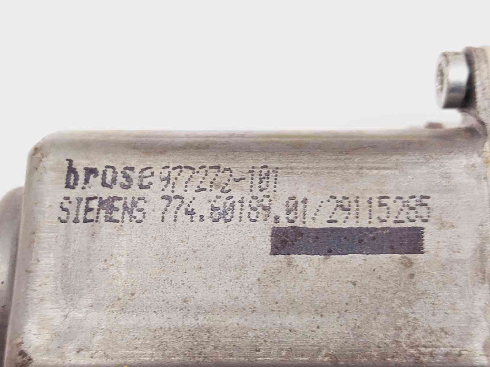 MOTOR ELEVALUNAS DELANTERO DERECHO AUDI A6 BERLINA (4F2) 4F0959802D 4F0959802D - Vista 2