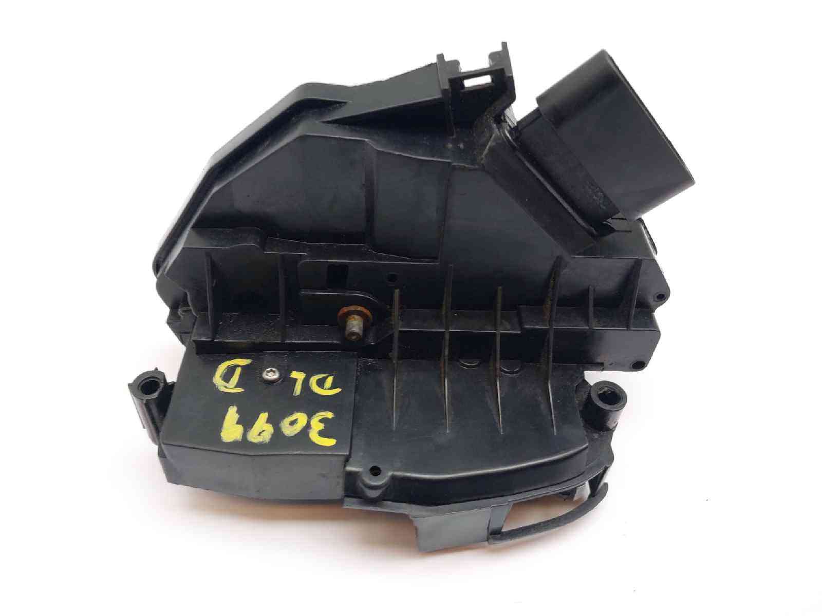 CERRADURA PUERTA DELANTERA DERECHA FORD FIESTA (CB1) 8A6AA21812BD 8A6AA21812BD