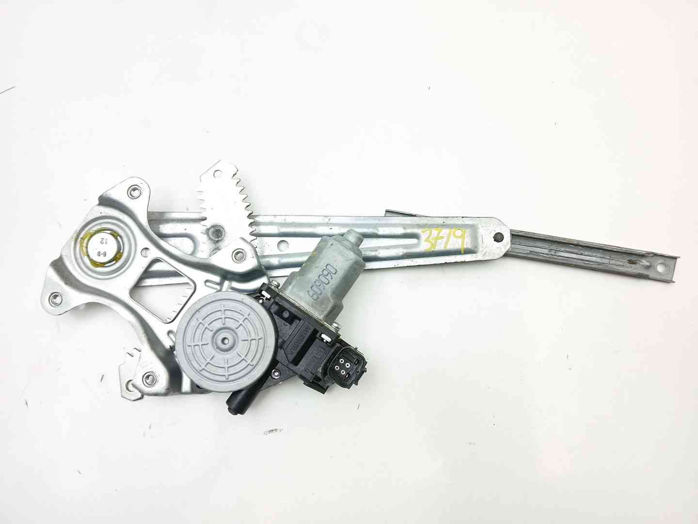 ELEVALUNAS TRASERO DERECHO NISSAN JUKE (F15) 827201KA0B / 82731CV01C 827201KA0B82731CV01C