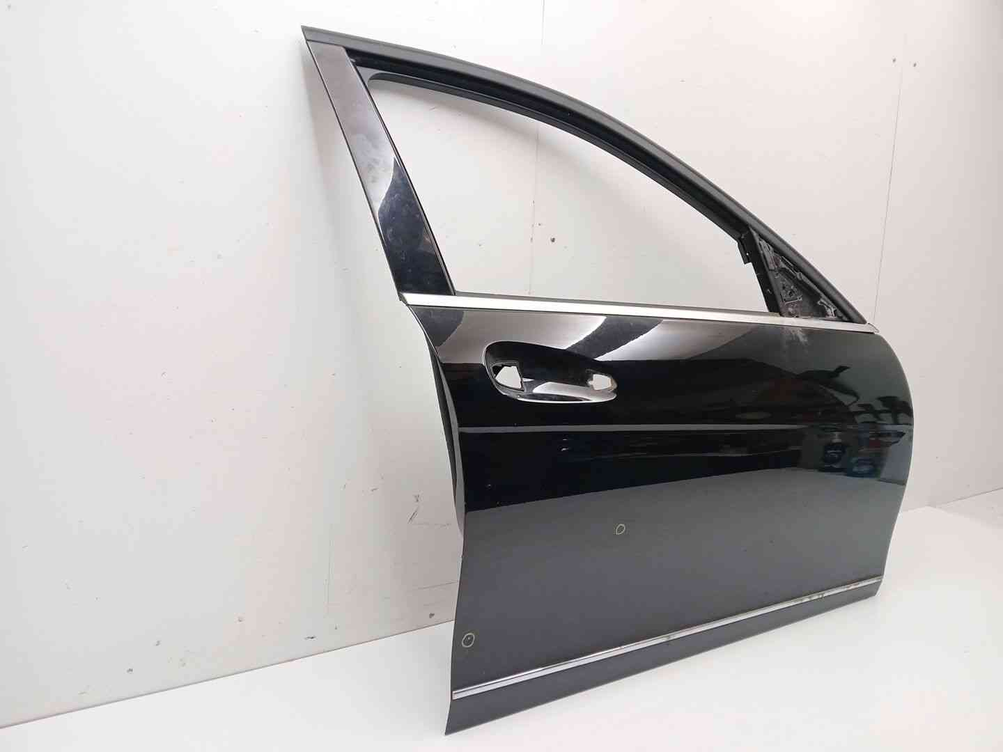 PUERTA DELANTERA DERECHA MERCEDES-BENZ CLASE C (W204) A2047200205 / A2047206000 A2047200205A2047206000 - Vista 2