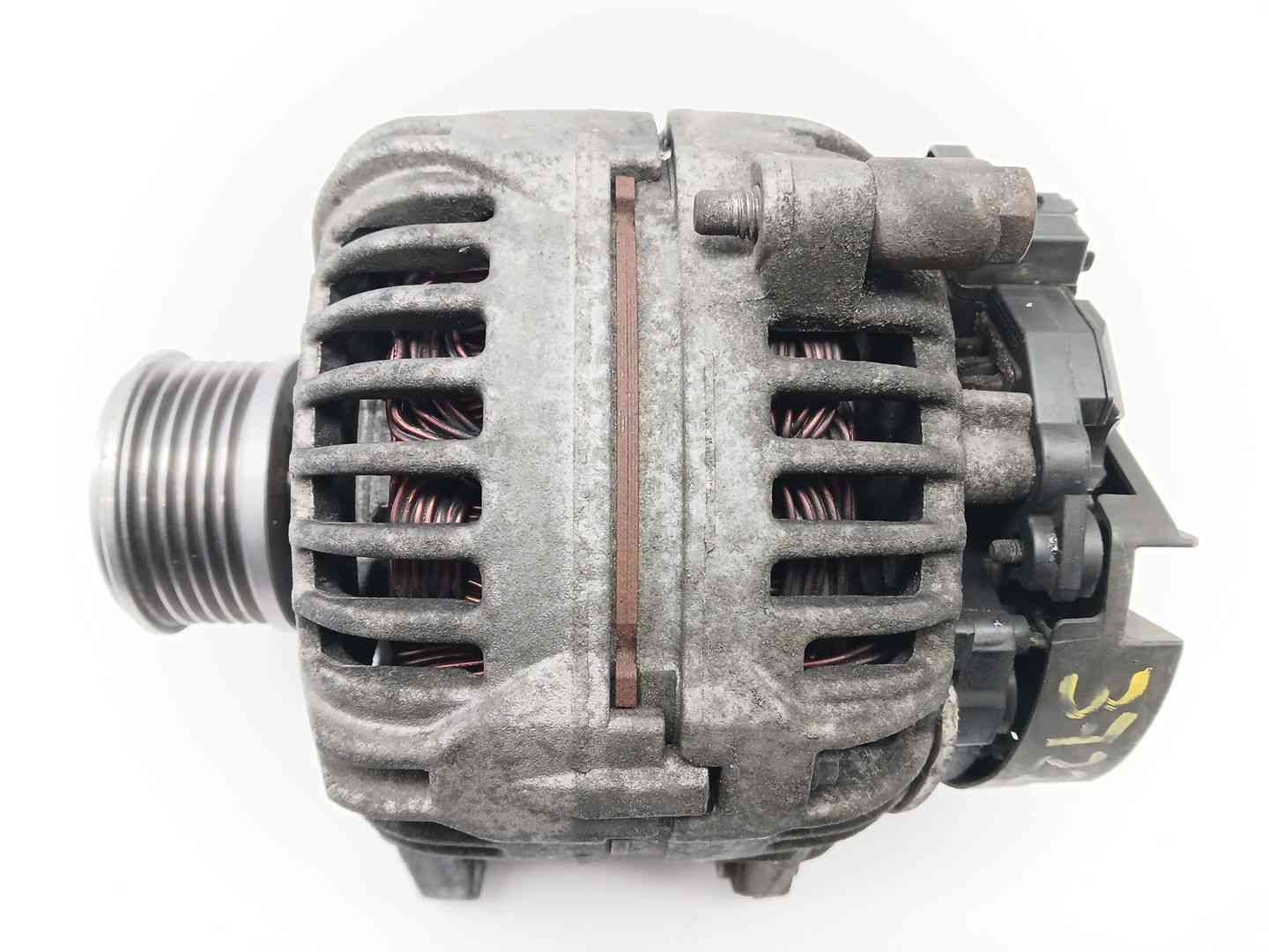 ALTERNADOR NISSAN NV200 / EVALIA Autobús 23100JD10A / 0124525140 23100JD10A0124525140