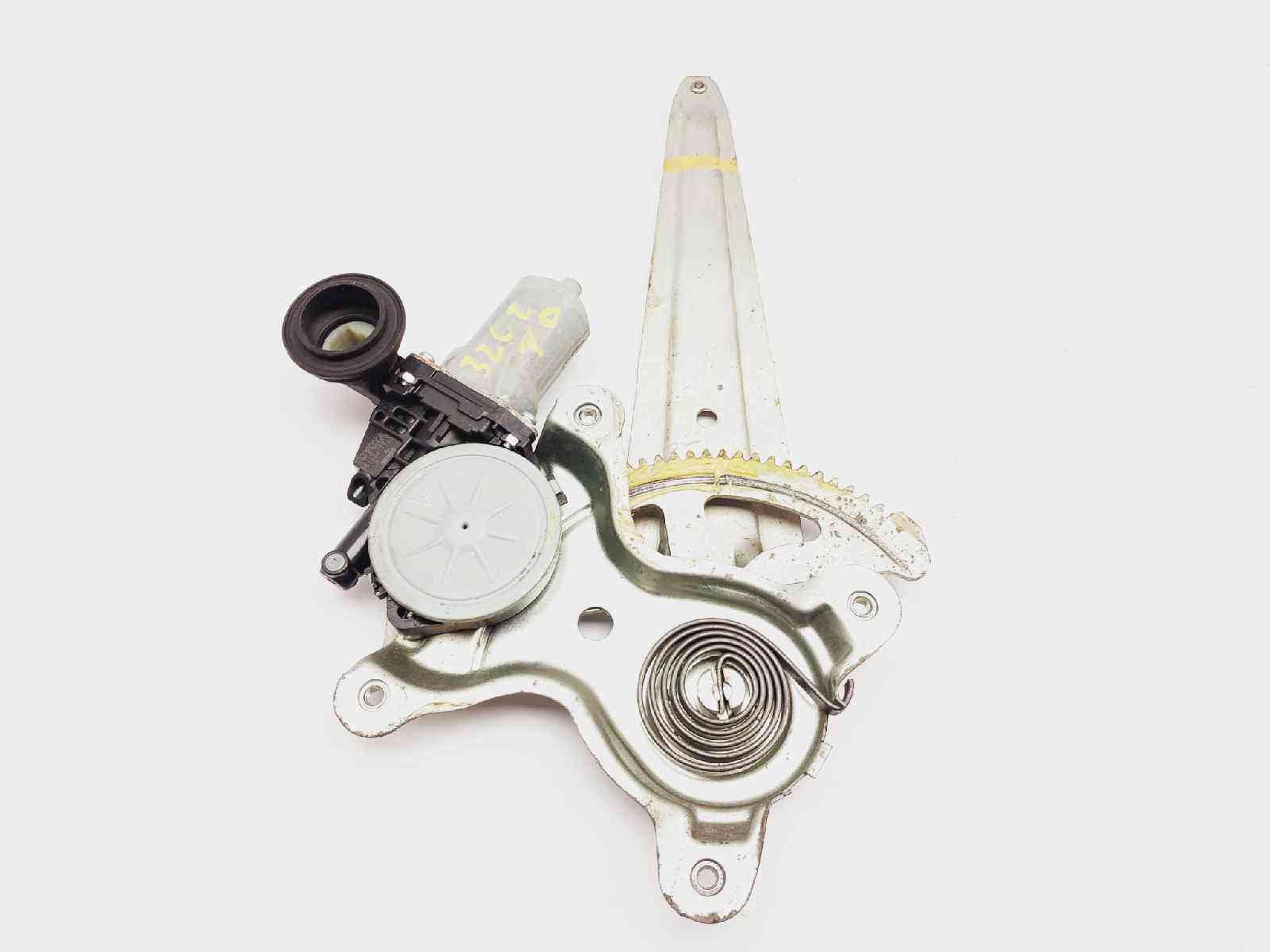 ELEVALUNAS TRASERO DERECHO LEXUS RX 6980433030 / 0620401760 69804330300620401760