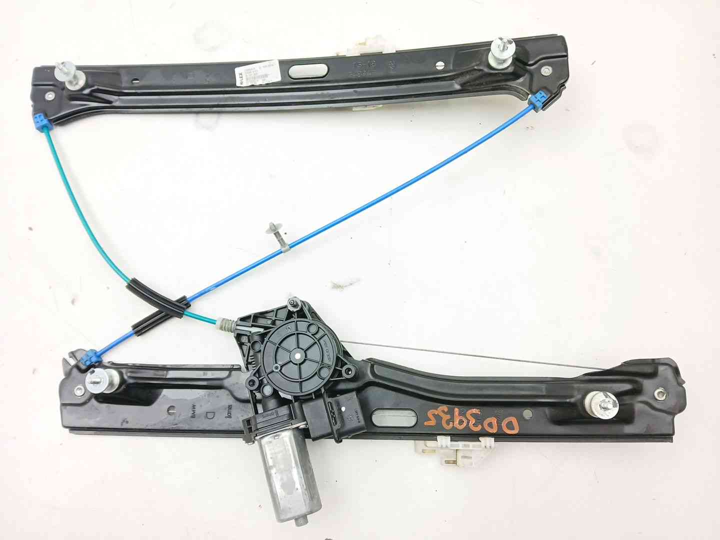 ELEVALUNAS DELANTERO DERECHO BMW X1 (F48) 734951407 / 71019003 / 19995YY0625 7349514077101900319995YY0625