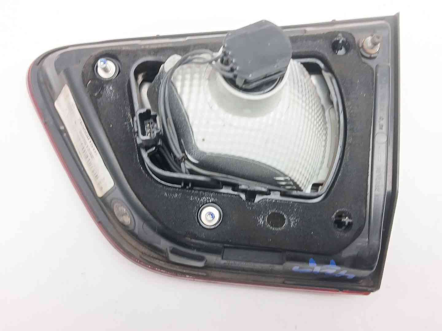 PILOTO TRASERO IZQUIERDO INTERIOR RENAULT KADJAR (HA_, HL_) 265550151R / 90061332 265550151R90061332 - Vista 2