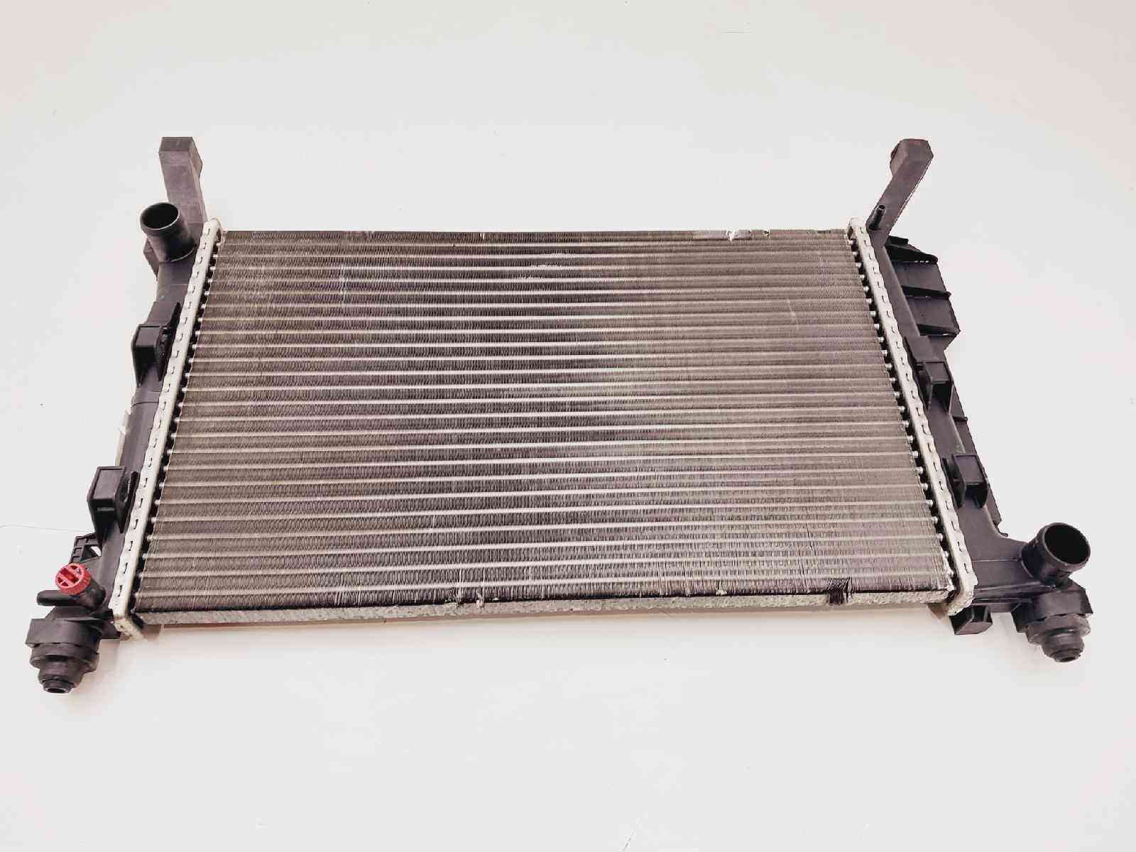 RADIADOR AGUA VOLKSWAGEN GOLF VI (5K1) A1695000303 A1695000303