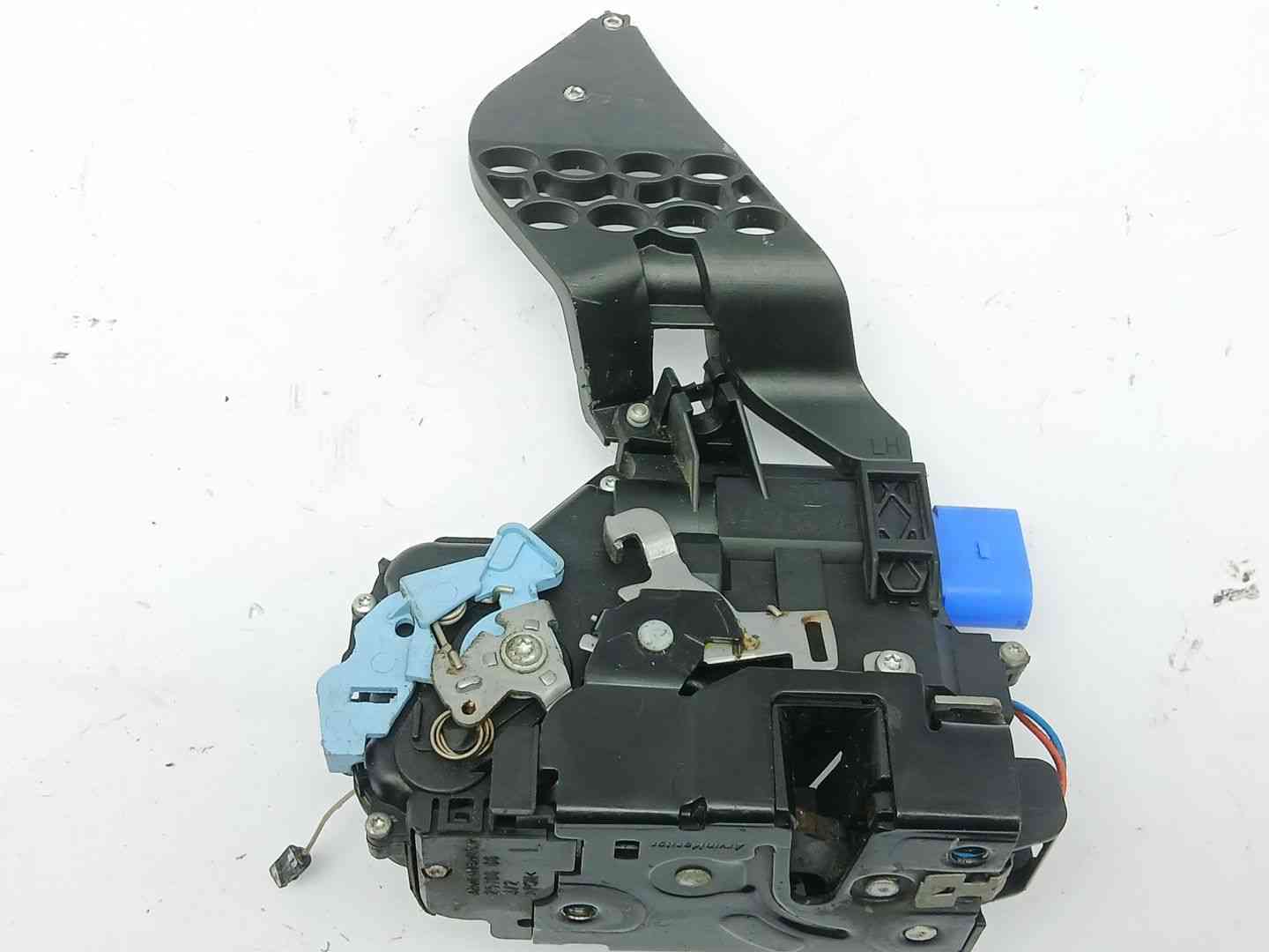 CERRADURA PUERTA DELANTERA IZQUIERDA VOLKSWAGEN TOUAREG (7LA, 7L6, 7L7) 3D1837015AB 3D1837015AB - Vista 3