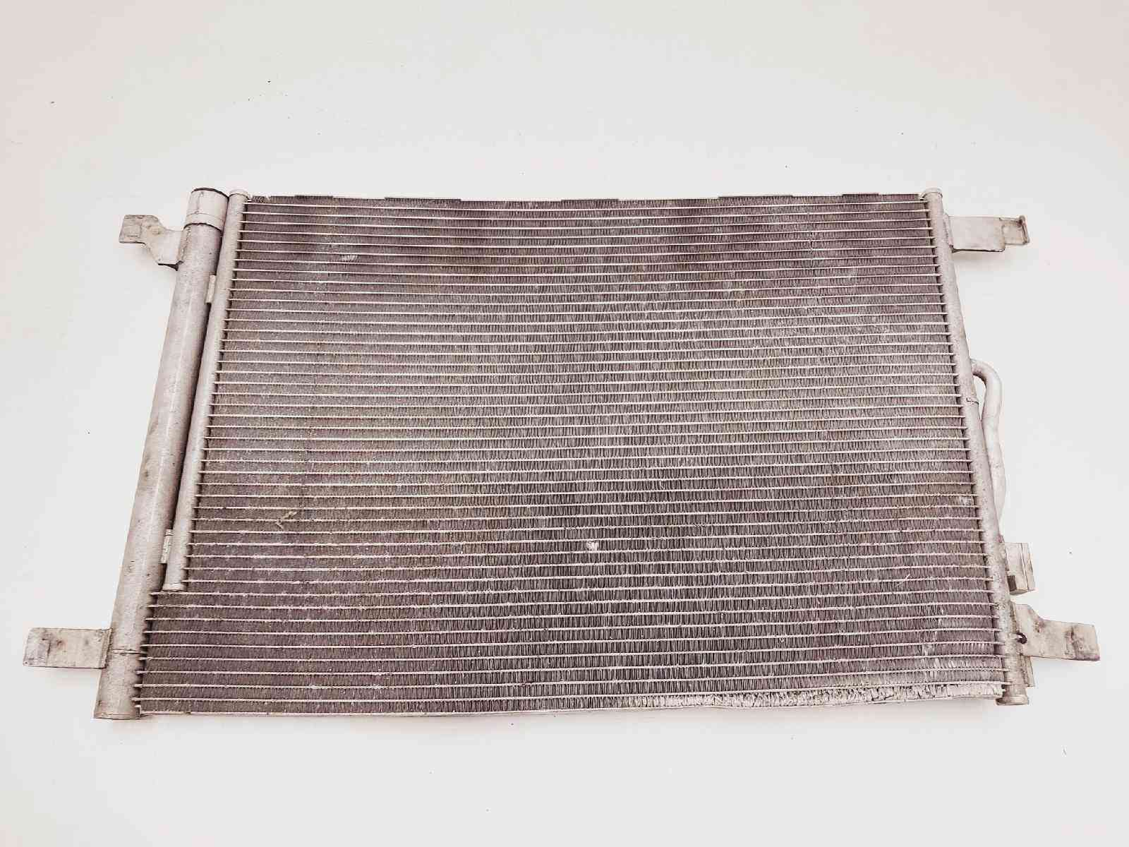 CONDENSADOR / RADIADOR AIRE ACONDICIONADO SKODA OCTAVIA LIM. (5E3) 5Q0816411AR 5Q0816411AR - Vista 3