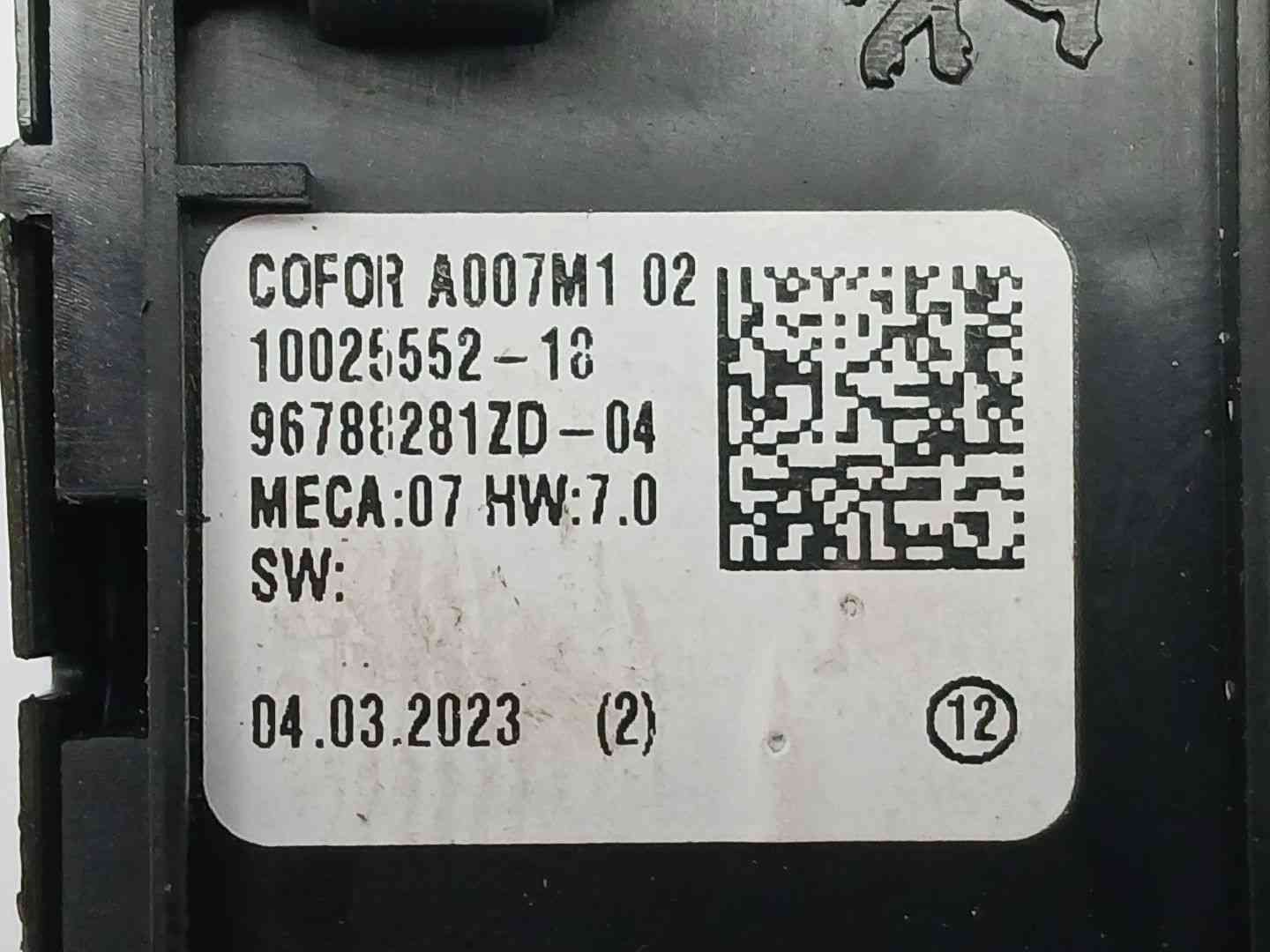 MANDO ELEVALUNAS DELANTERO IZQUIERDO CITROËN C4 III (BA_, BB_, BC_) 96788281ZD04 / 96788281ZD 96788281ZD0496788281ZD - Vista 3