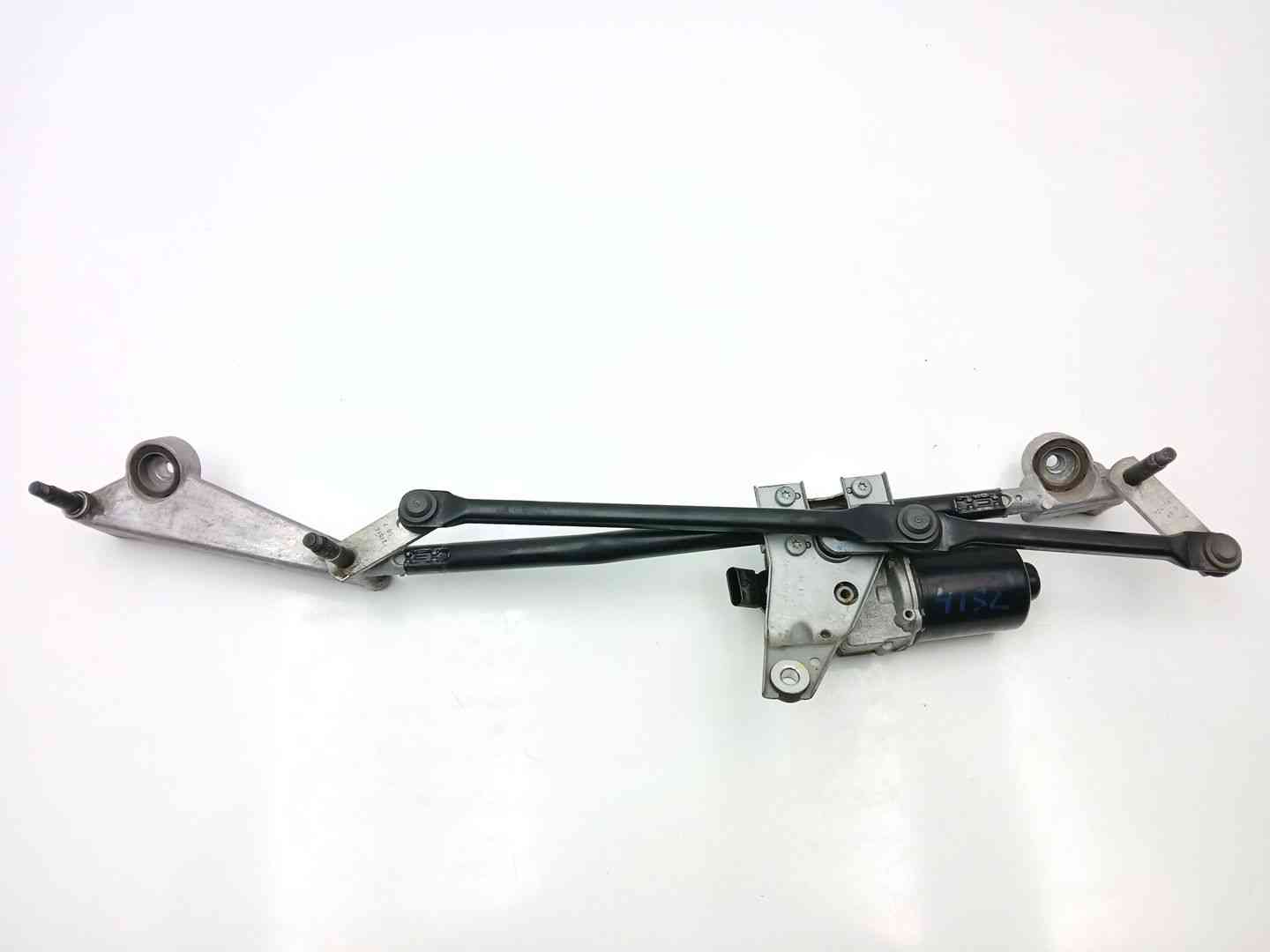 MOTOR LIMPIA DELANTERO MERCEDES-BENZ CLASE A (W176) A1768200040 / W000027118 / A1769061800 A1768200040W000027118A1769061800