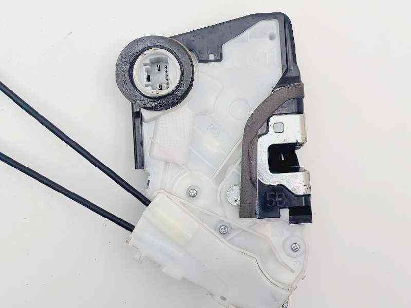 CERRADURA PUERTA DELANTERA DERECHA TOYOTA YARIS U3111130F3 U3111130F3