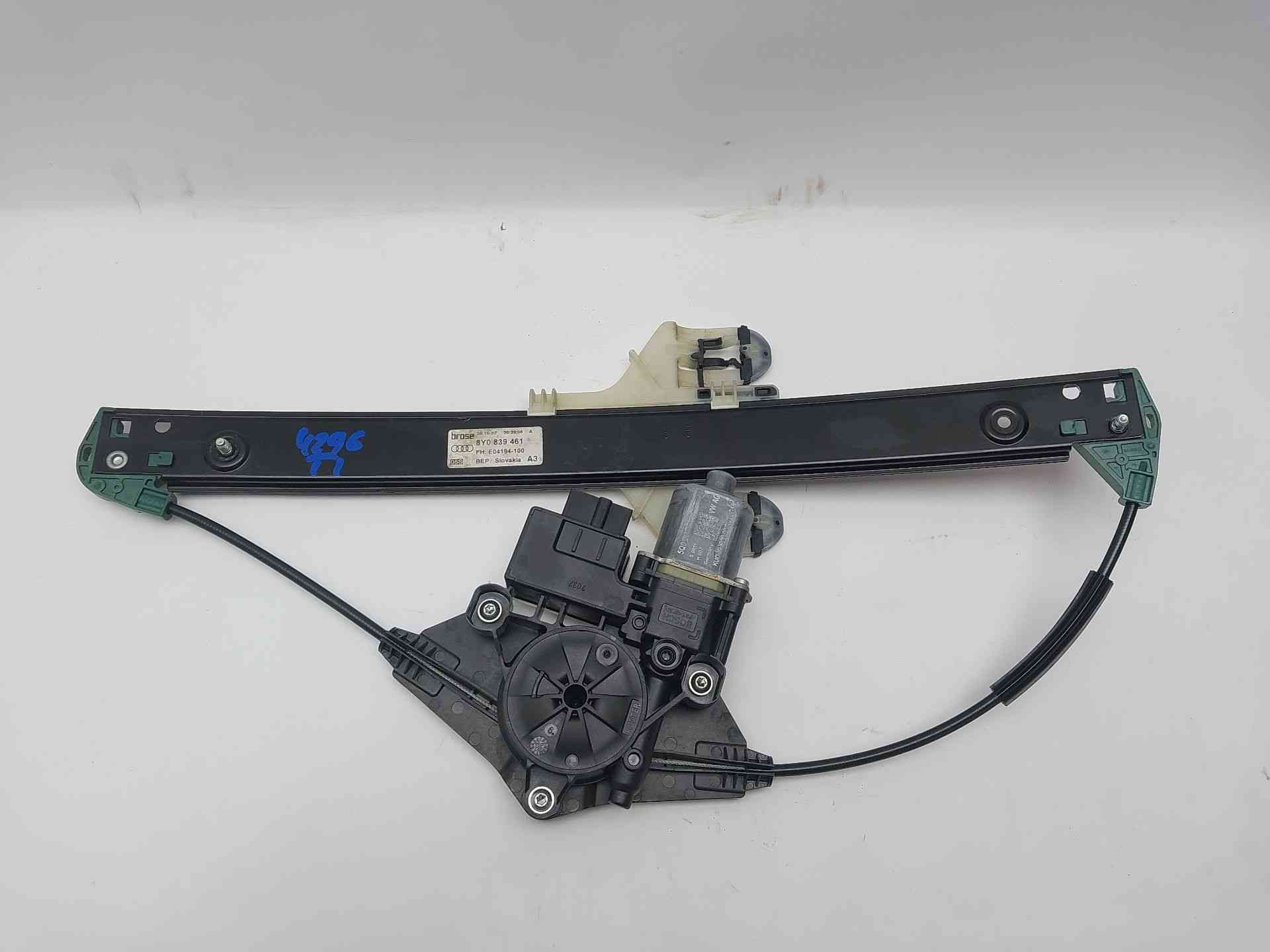 ELEVALUNAS TRASERO IZQUIERDO AUDI A3 Sportback (8YA, 8YF) 8Y0839461 / 5Q0959407D 8Y08394615Q0959407D - Vista 2