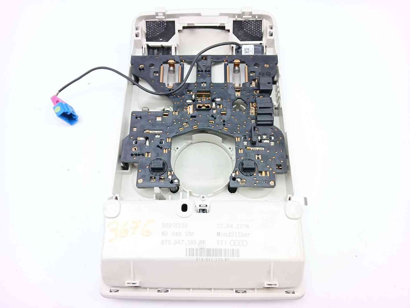 LUZ INTERIOR AUDI A4 BER. (B8) 8T0947135BF 8T0947135BF - Vista 3