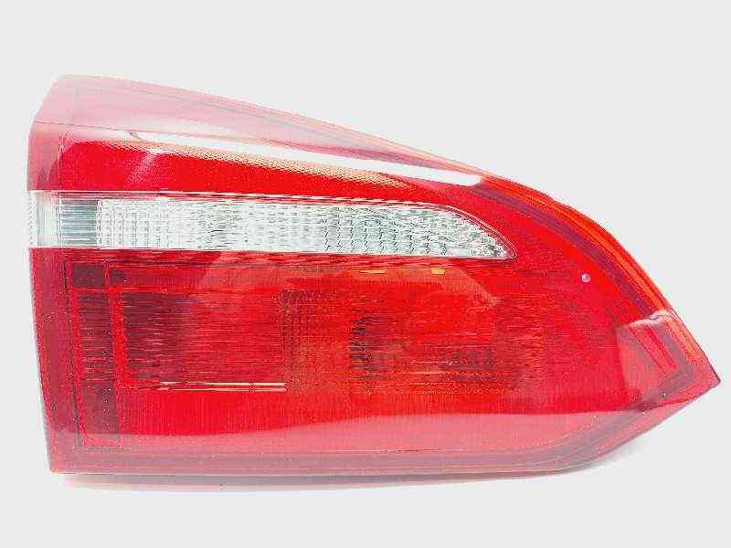PILOTO TRASERO IZQUIERDO INTERIOR FORD FOCUS TURN. F1EB13A603CA / 1868300 F1EB13A603CA1868300