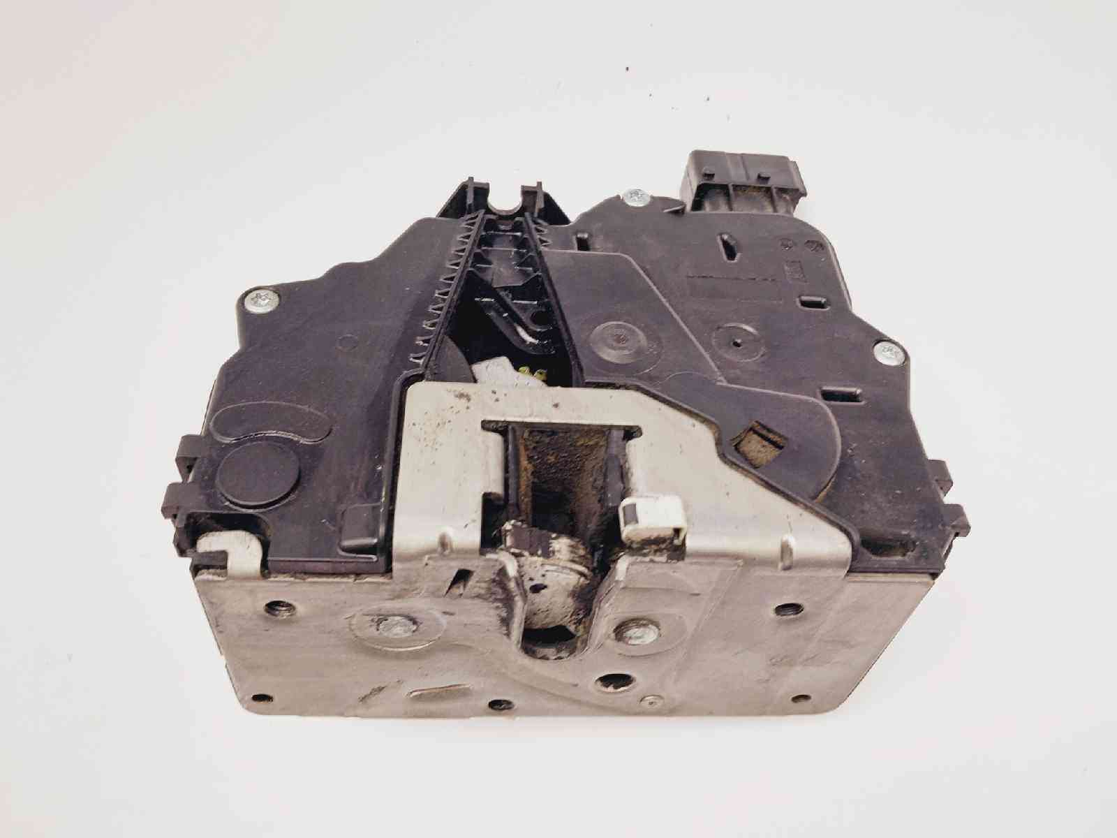 CERRADURA PUERTA DELANTERA DERECHA OPEL CORSA E 13431840 13431840 - Vista 2