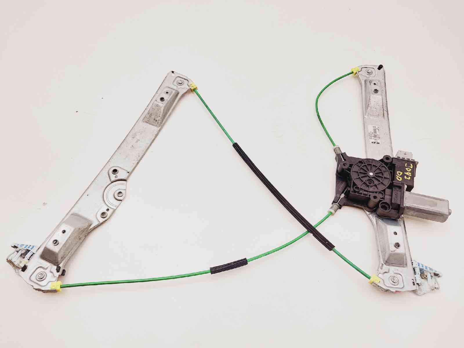 ELEVALUNAS DELANTERO DERECHO OPEL CORSA E 541613212 / 39161990 54161321239161990