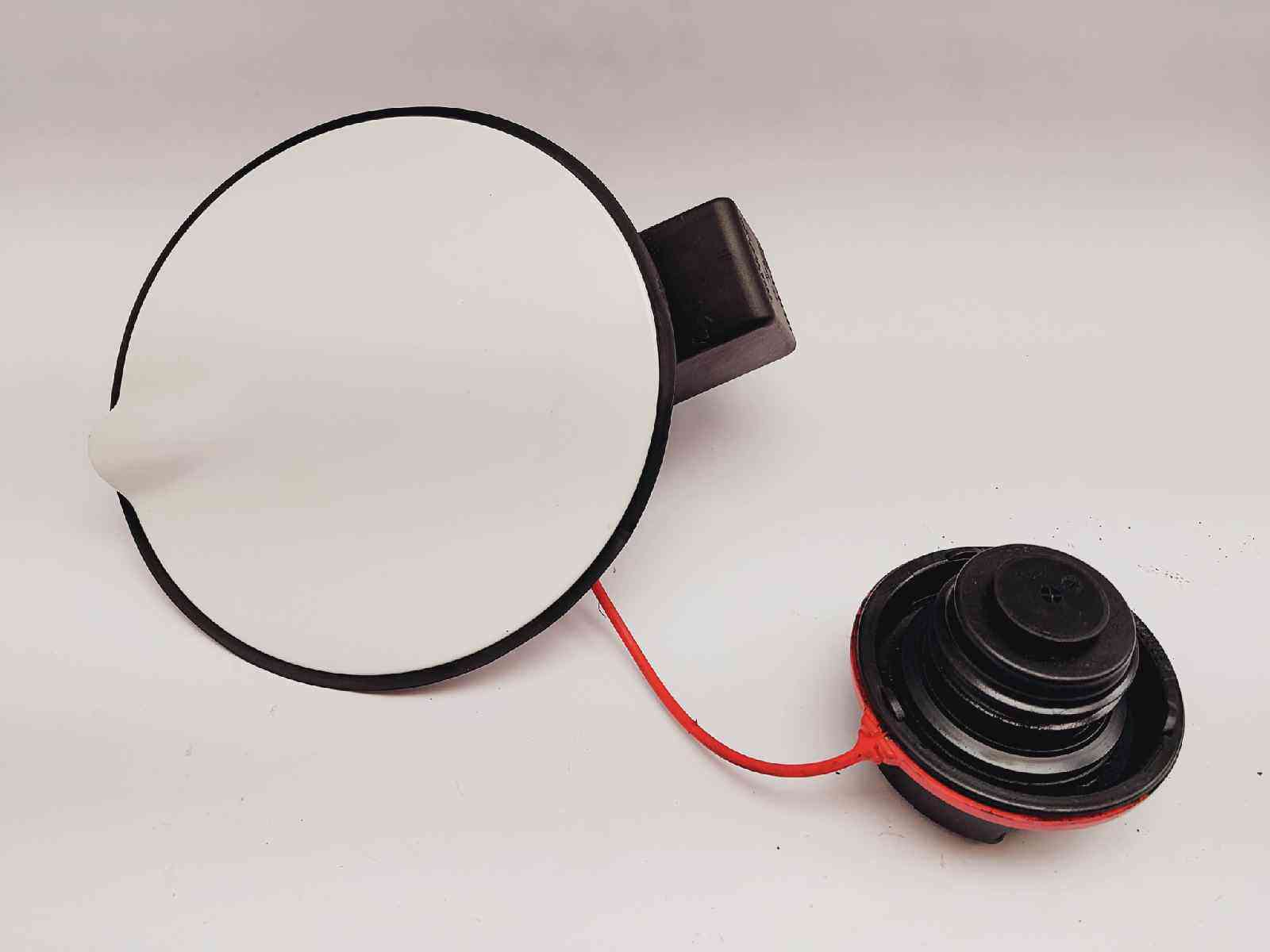 TAPA EXTERIOR COMBUSTIBLE OPEL CORSA E 13183306 / 13427916 1318330613427916
