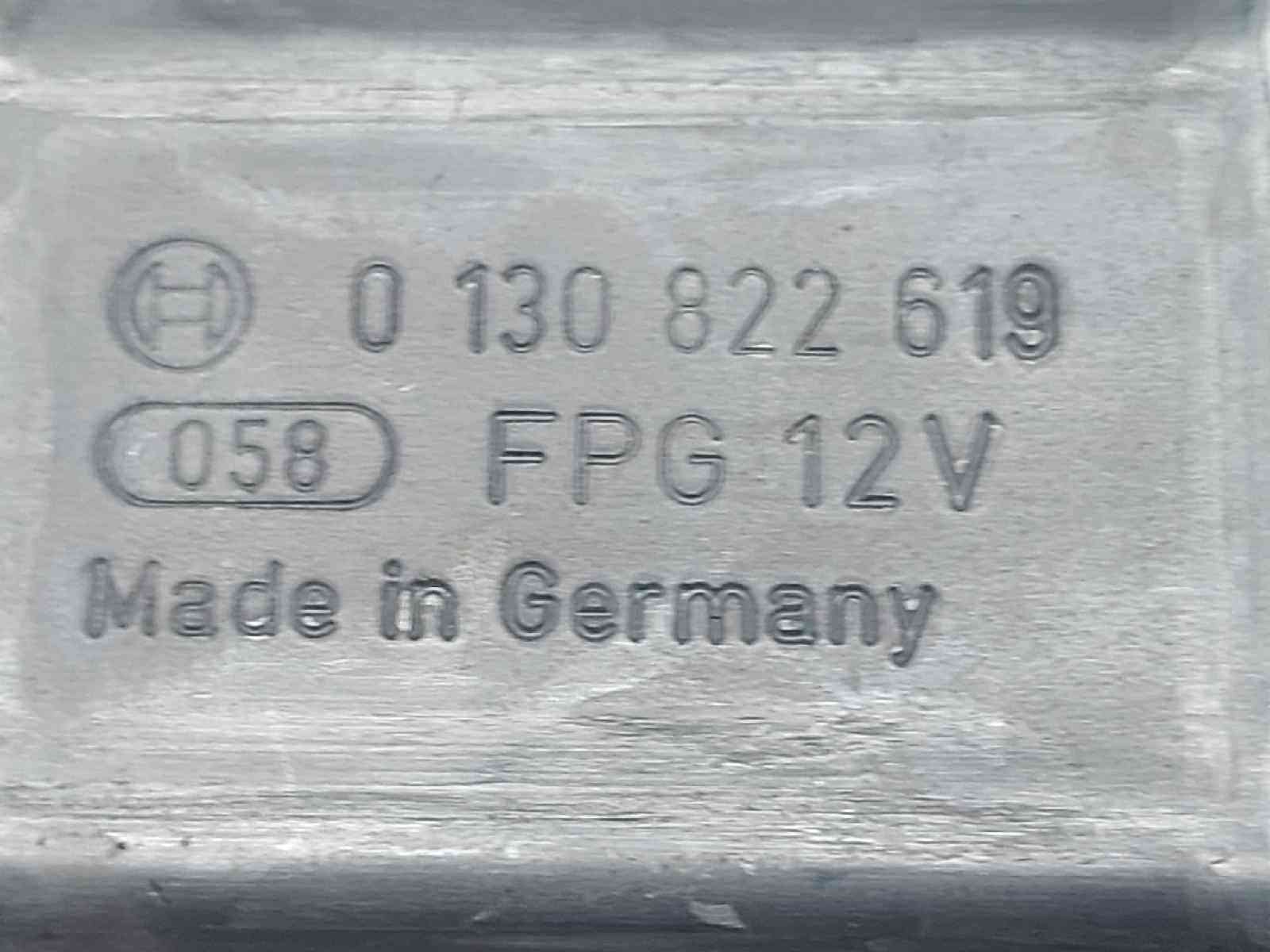 MOTOR ELEVALUNAS DELANTERO DERECHO FORD FIESTA (CCN) 8A6114553B / 0130822619 8A6114553B0130822619 - Vista 2