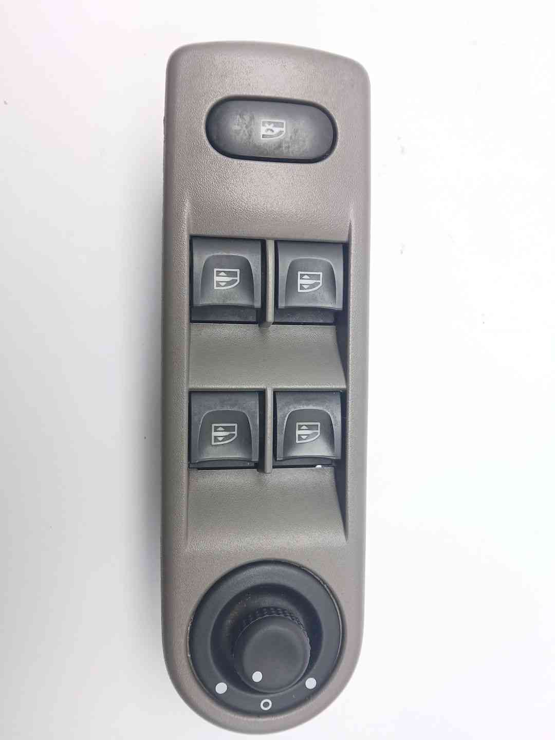 MANDO ELEVALUNAS DELANTERO IZQUIERDO RENAULT CAPTUR I (J5_, H5_) 254118044R / 254113300R 254118044R254113300R